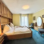 Haus Sophie By Interhome Casa de Férias Schladming